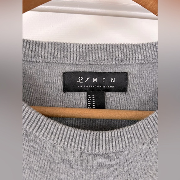 Fun holiday penguin sweater - Picture 2 of 3